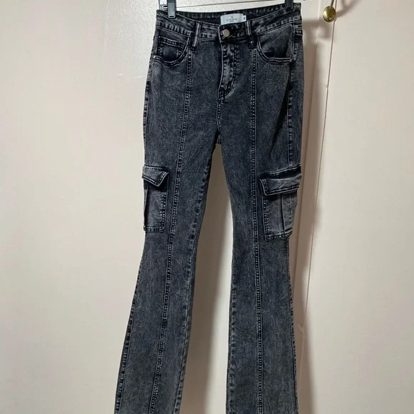 Women's Black Cargo Jeans - Picture 2 of 8